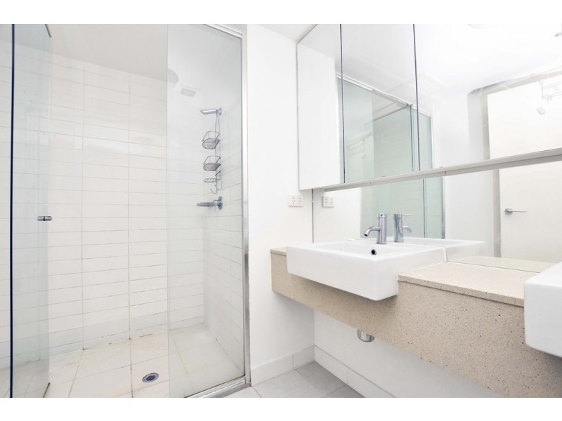 1101/100 Harbour Esplanade, Docklands VIC 3008