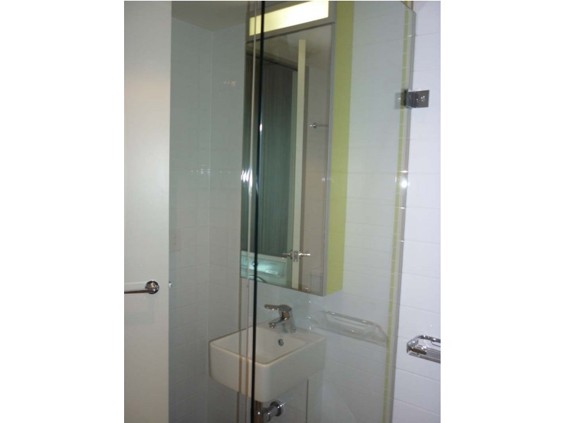 REF 022809/181 A’Beckett Street, Melbourne VIC 3000