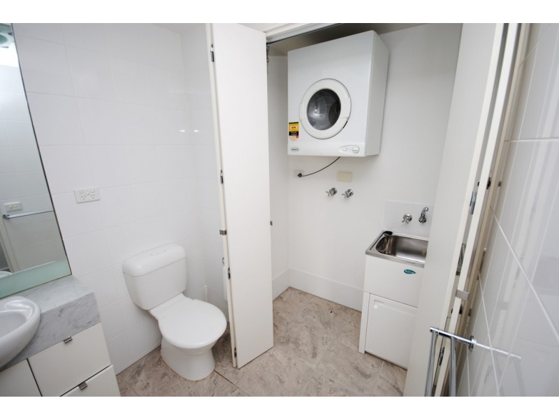 REF 030139/183 City Road, Southbank VIC 3006