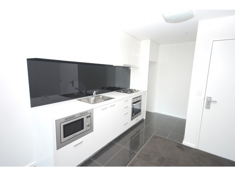 REF 020301/241 City Road, Southbank VIC 3006