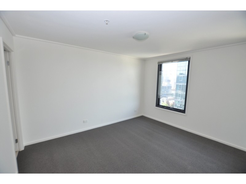 REF 020301/163 City Road, Southbank VIC 3006