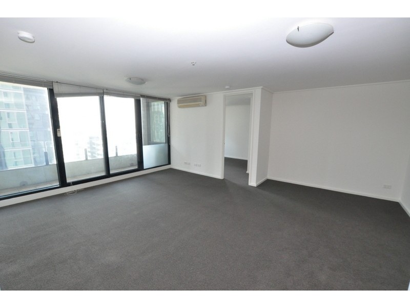 REF 020301/163 City Road, Southbank VIC 3006
