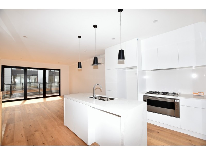 18 Kitchen Street, Port Melbourne VIC 3207