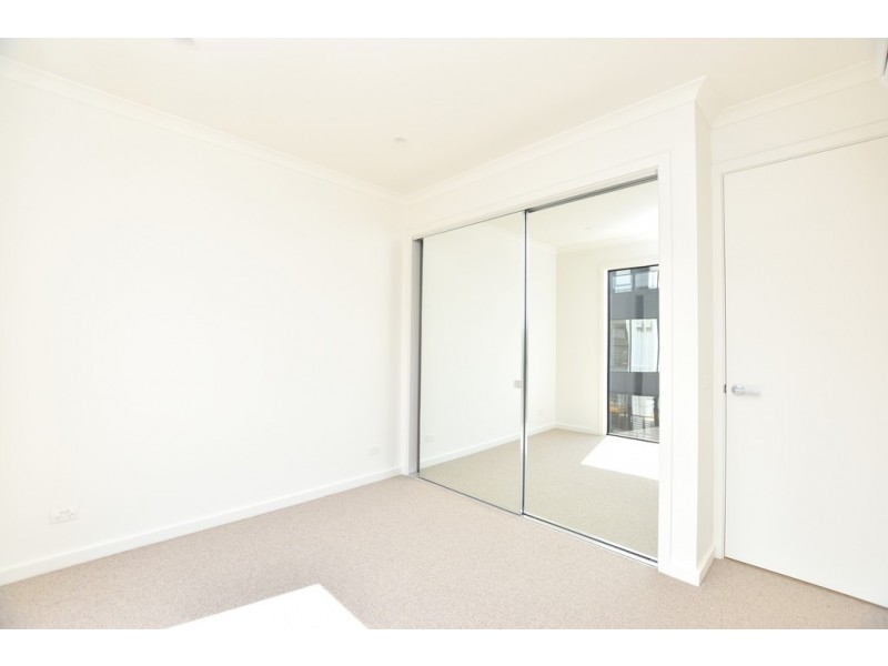 18 Kitchen Street, Port Melbourne VIC 3207