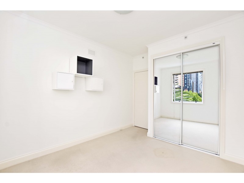 REF 030538/33 La Trobe Street, Melbourne VIC 3000