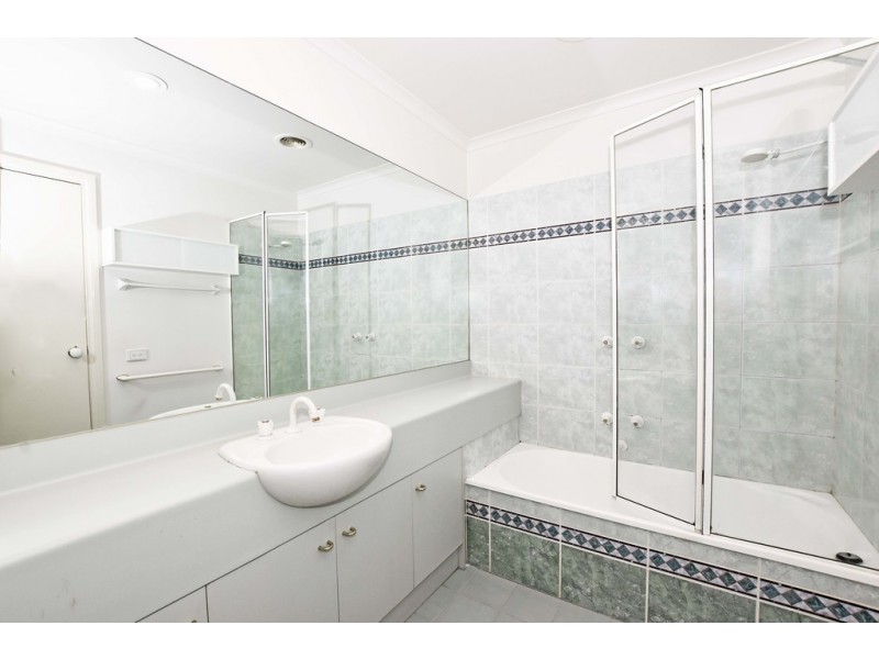 REF 030538/33 La Trobe Street, Melbourne VIC 3000