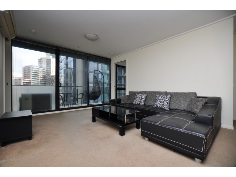REF 030517/100 Kavanagh Street, Southbank VIC 3006