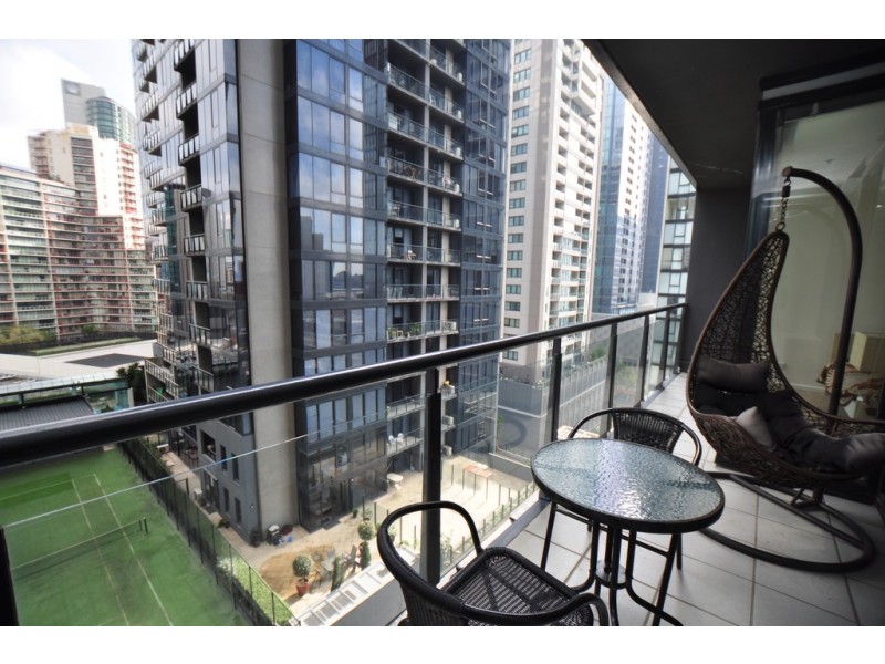 REF 030517/100 Kavanagh Street, Southbank VIC 3006