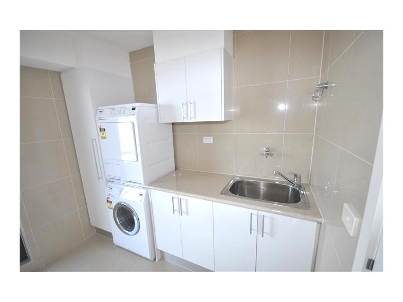 4201/100 Harbour Esplanade, Docklands VIC 3008