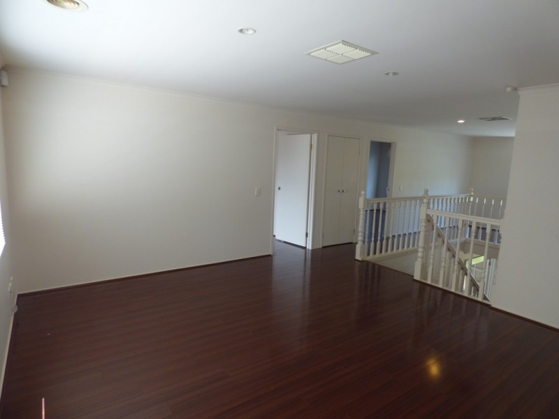 15 Lancaster Drive, Point Cook VIC 3030