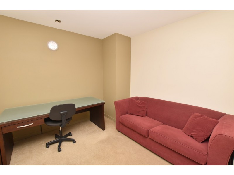 1109/100 Harbour Esplanade, Docklands VIC 3008