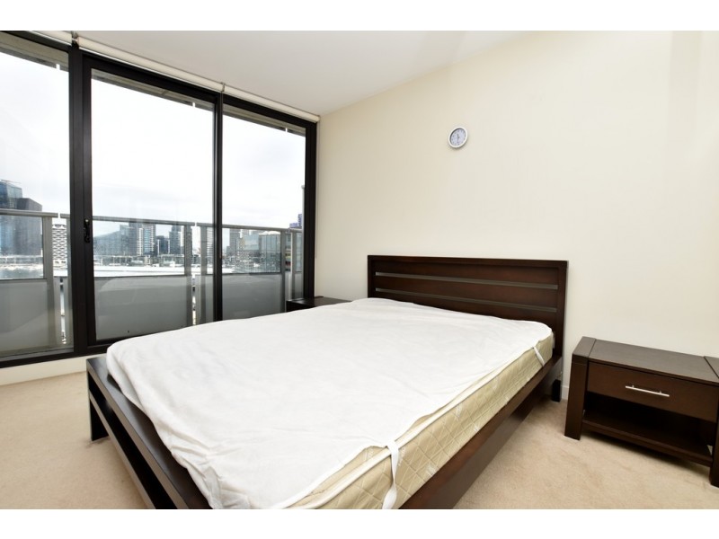 1109/100 Harbour Esplanade, Docklands VIC 3008