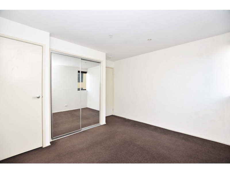 204/83 Queens Road, Melbourne VIC 3004