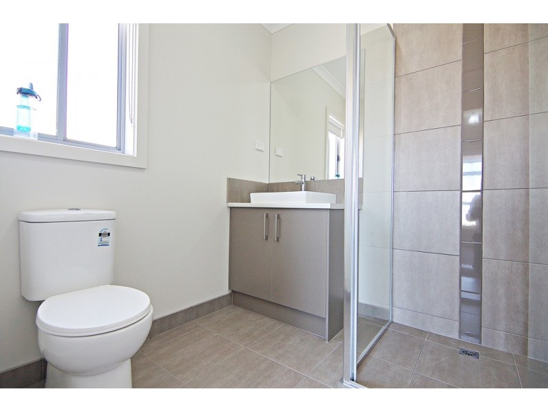 22 Fairhall Avenue, Werribee VIC 3030