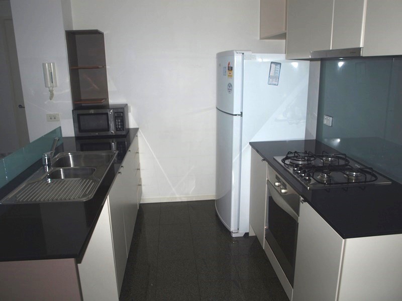 REF 030737/173 City Road, Southbank VIC 3006