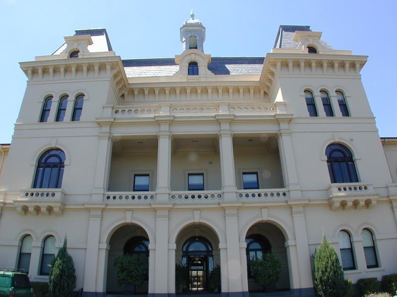 135 Wiltshire Drive, Kew VIC 3101