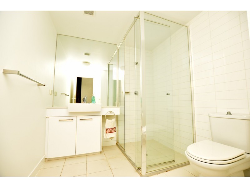 2809A/100 Harbour Esplanade, Docklands VIC 3008