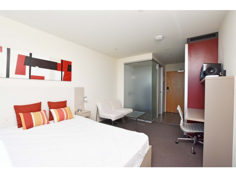 2803/181 A’Beckett Street, Melbourne VIC 3000