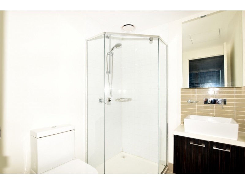 1708/8 Sutherland Street, Melbourne VIC 3000