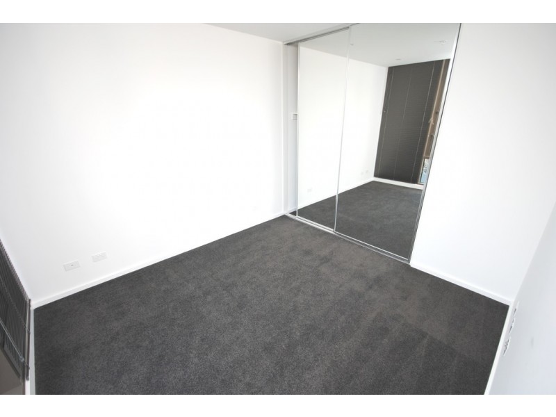 REF 031407/118 Kavanagh Street, Southbank VIC 3006