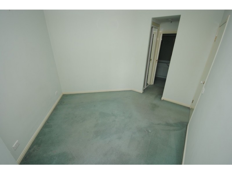 REF 031503/83 Queensbridge Street, Southbank VIC 3006