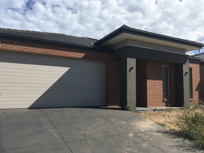 31 Grassbird Drive, Point Cook VIC 3030