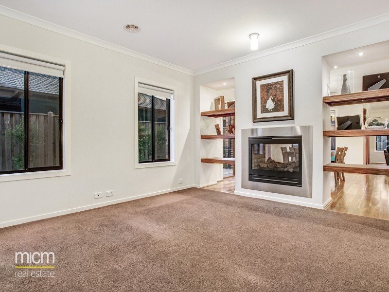 23 Oakland Avenue, Point Cook VIC 3030