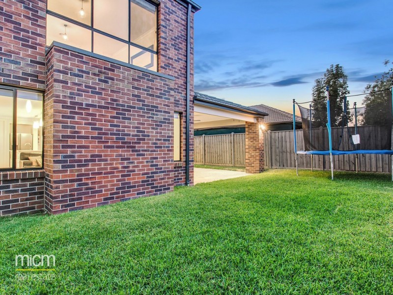 23 Oakland Avenue, Point Cook VIC 3030