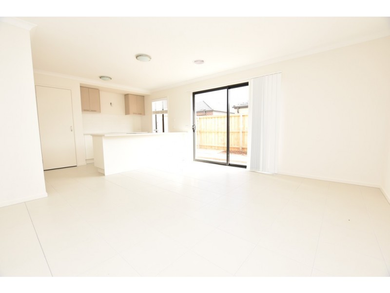 22 Jolimont Road, Point Cook VIC 3030