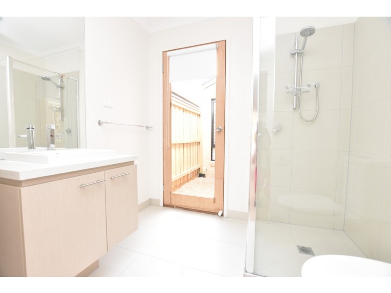 22 Jolimont Road, Point Cook VIC 3030