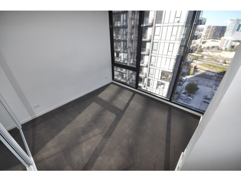 REF 031905/183 City Road, Southbank VIC 3006