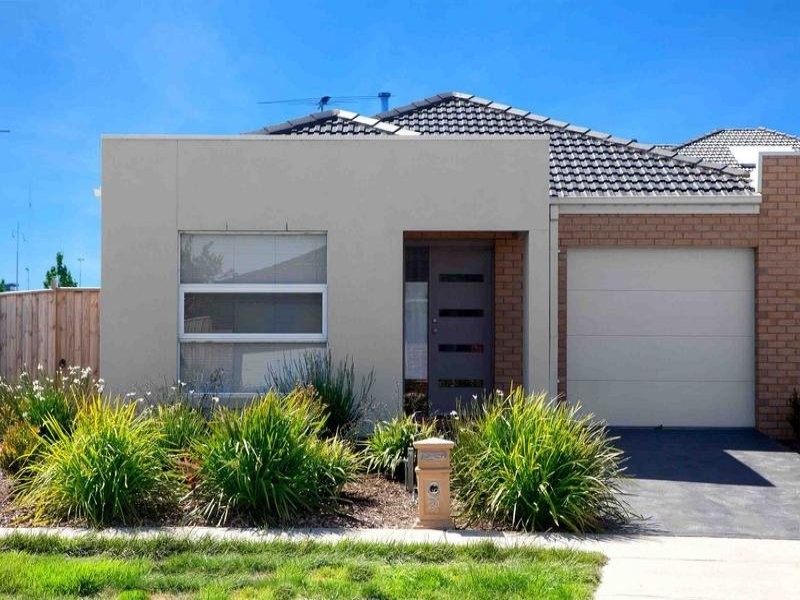 24 Windrest Way, Point Cook VIC 3030