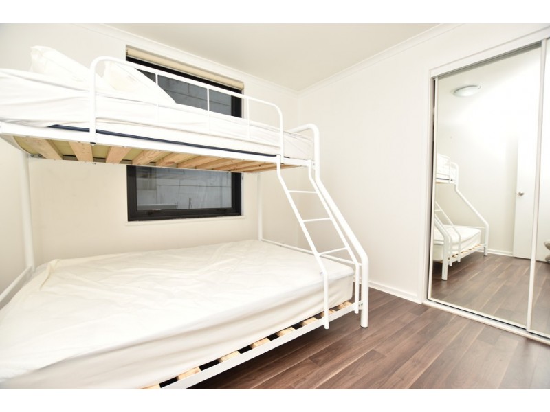 REF 031946/38 Kavanagh Street, Southbank VIC 3006