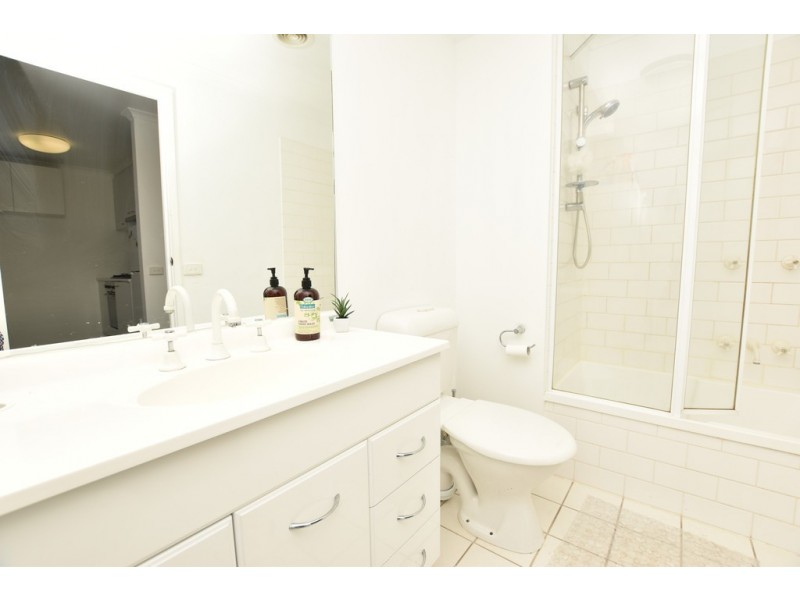 REF 031946/38 Kavanagh Street, Southbank VIC 3006