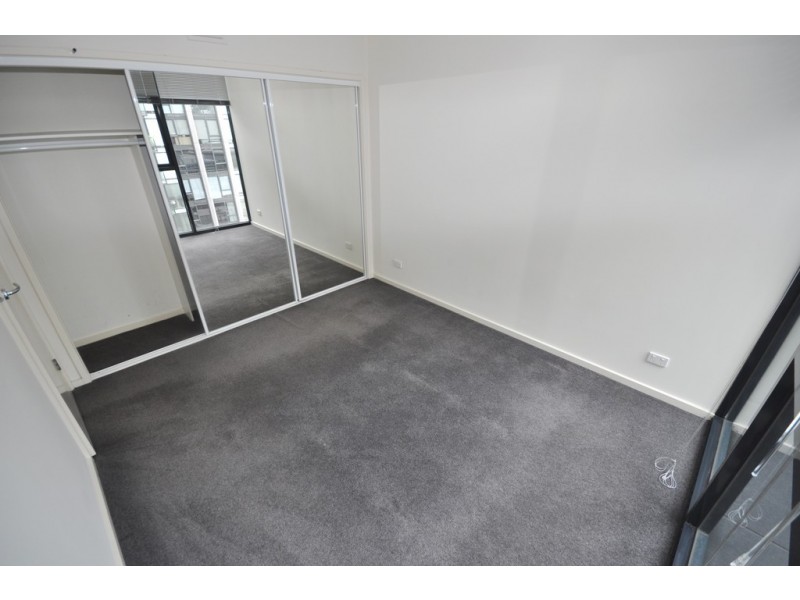 REF 032029/88 Kavanagh Street, Southbank VIC 3006