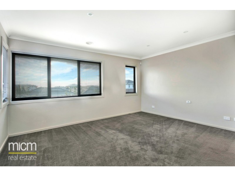 11 Bliss Street, Point Cook VIC 3030