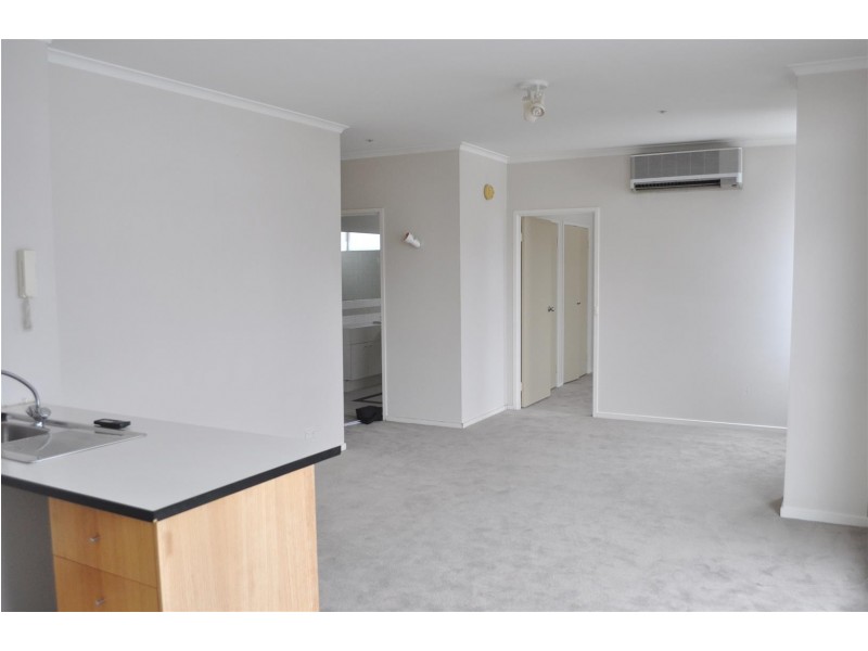 REF 032131/161 Sturt Street, Southbank VIC 3006