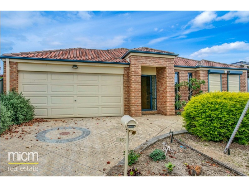 15 Trapani Avenue, Point Cook VIC 3030