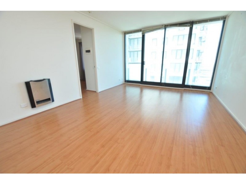 REF 032207/83 Whiteman Street, Southbank VIC 3006