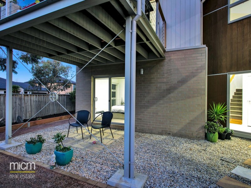 22 Lincoln Park Close, Sanctuary Lakes VIC 3030
