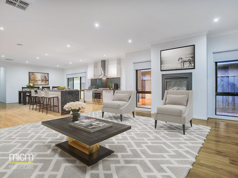 220 Sanctuary Lakes South Boulevard, Point Cook VIC 3030