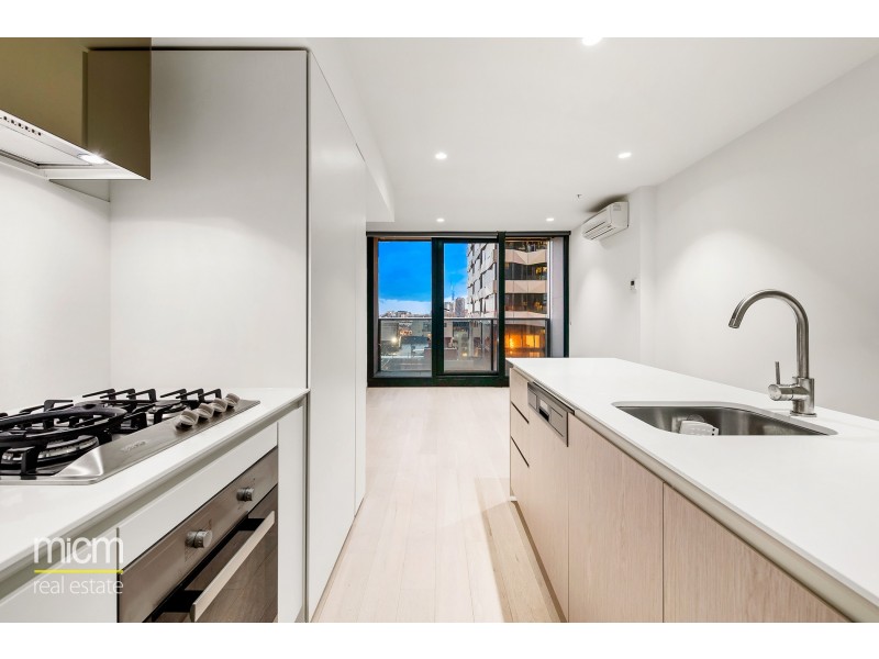 1008/135 A’Beckett Street, Melbourne VIC 3000