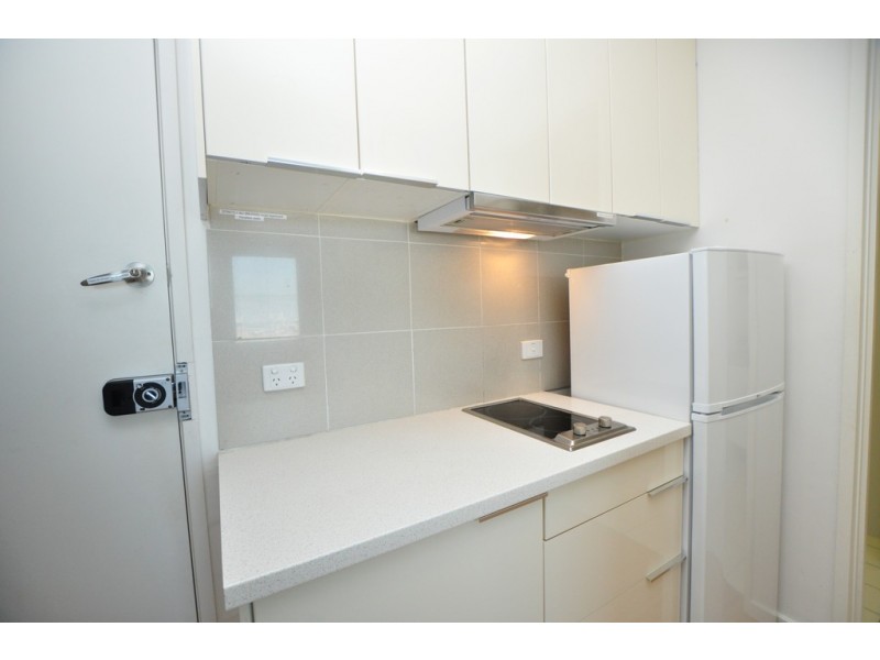 REF 032979/99 Whiteman Street, Southbank VIC 3006