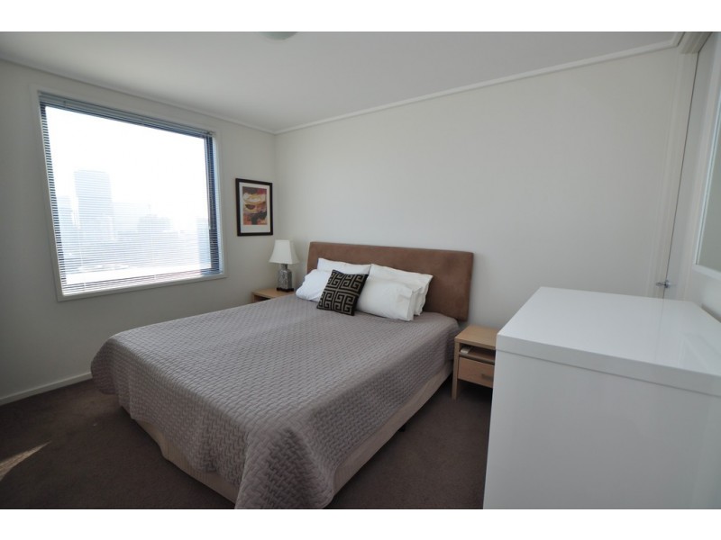 REF 032979/99 Whiteman Street, Southbank VIC 3006