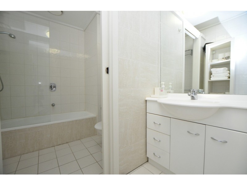 REF 032979/99 Whiteman Street, Southbank VIC 3006