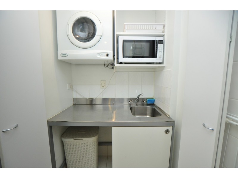 REF 032979/99 Whiteman Street, Southbank VIC 3006