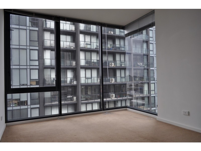 REF 032904/183 City Road, Southbank VIC 3006