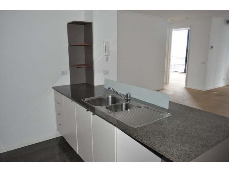 REF 032904/183 City Road, Southbank VIC 3006