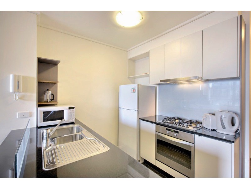 REF 040226/100 Kavanagh Street, Southbank VIC 3006