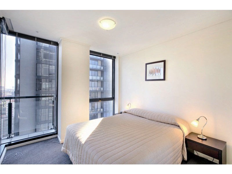 REF 040226/100 Kavanagh Street, Southbank VIC 3006